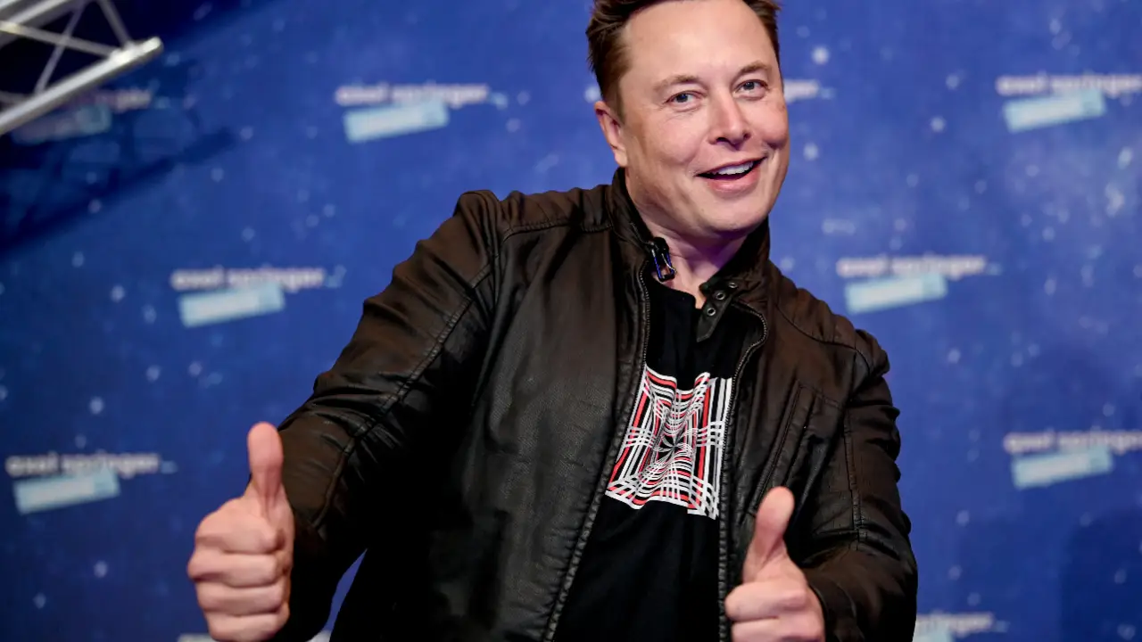Siapa Elon Musk