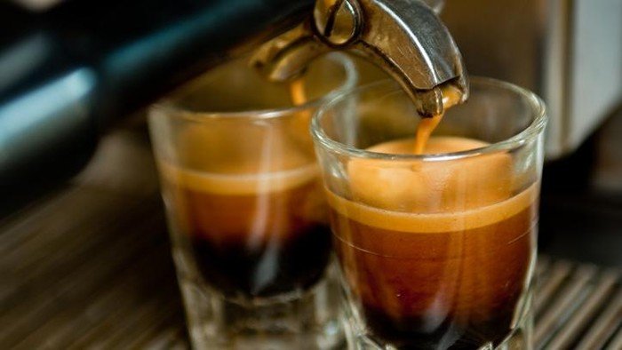 Minum Kopi