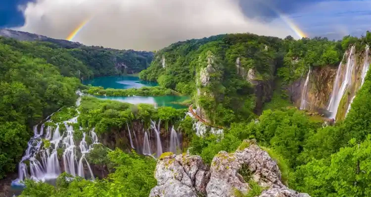 Danau Plitvice, Keajaiban Air Terjun Bertingkat di Tengah Hutan Kroasia